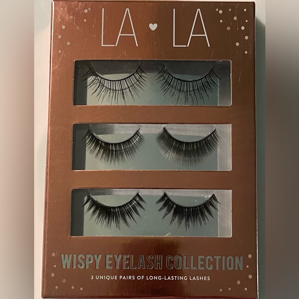 La La Wispy Eyelash Collection